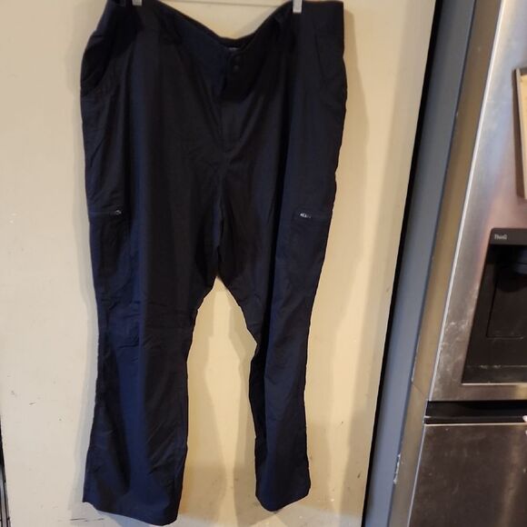Men's Black Pants - Picture 1 of 6